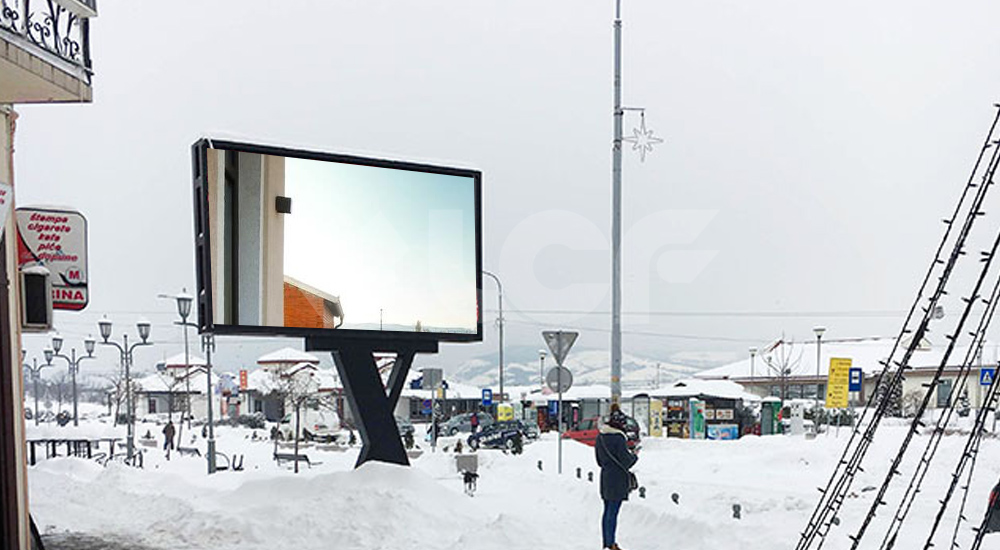 多宝电竞户外全彩LED显示屏进驻塞尔维亚克拉多沃.jpg 多宝电竞户外全彩LED显示屏进驻塞尔维亚克拉多沃.jpg