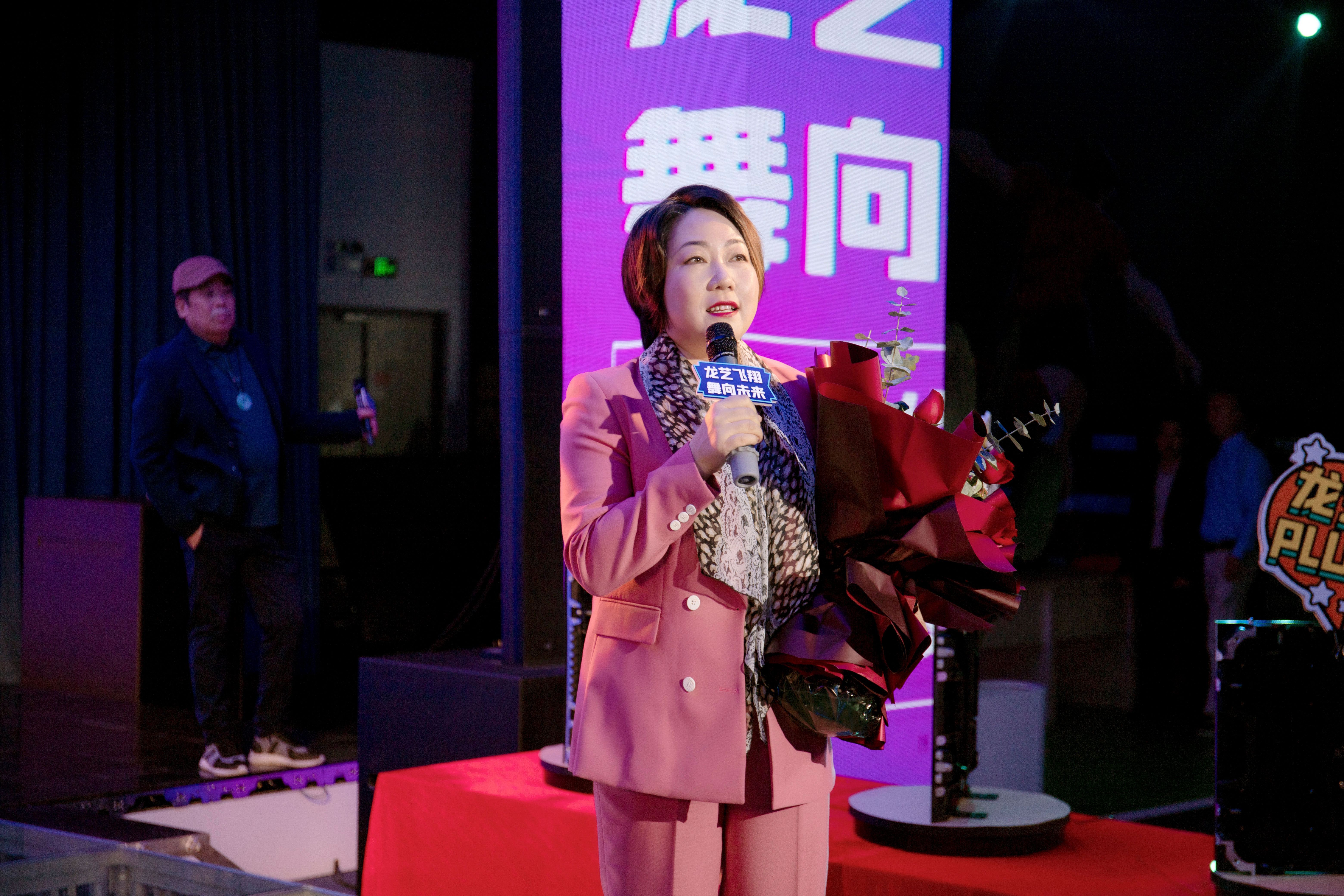 002(2).jpg 002(2).jpg