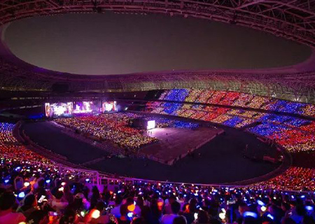 多宝电竞LED巨幕和荧光棒燃爆周杰伦太原演唱会（第二场）