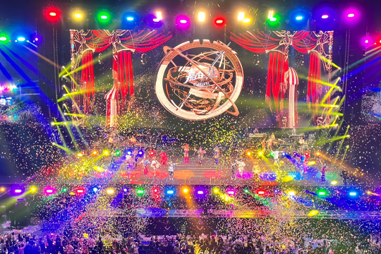 首场「狂飙」！周杰伦南京演唱会绝不配速，多宝电竞巨幕引爆狂欢！